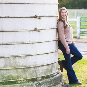 Meet your Posher, Hailey